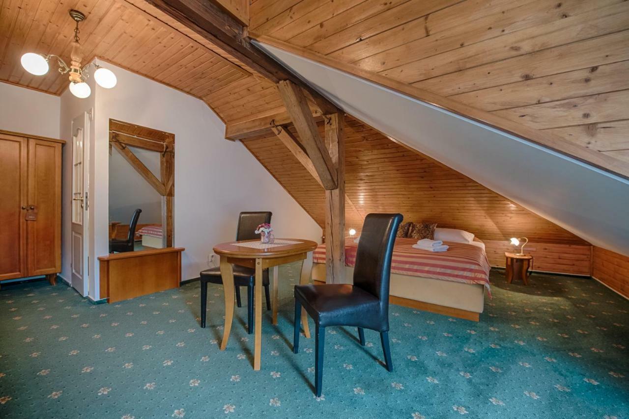 Hotel Zlaty Orel Ostravice Dış mekan fotoğraf